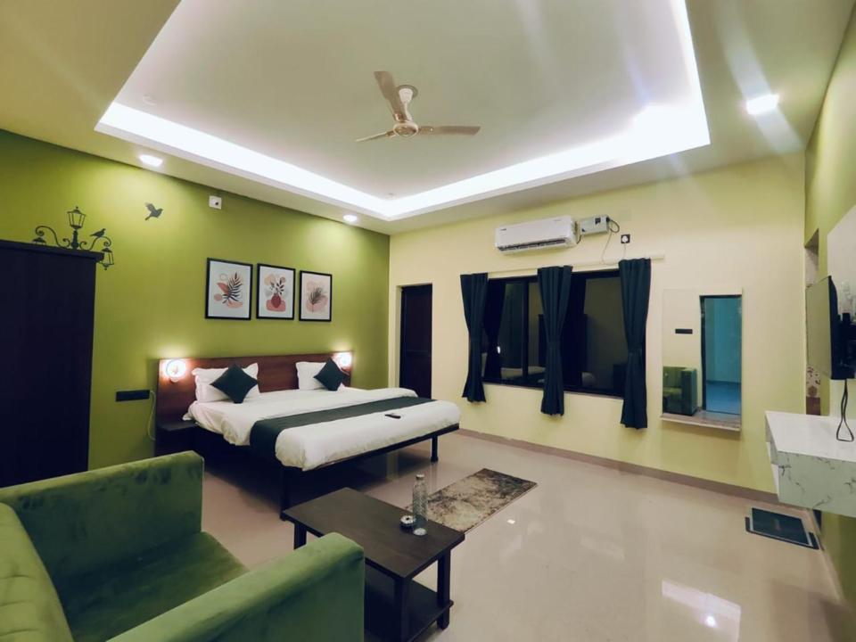 Emerald Euphoria The Luxury Stay Near Infocity Best Seller 布巴内什瓦尔 外观 照片
