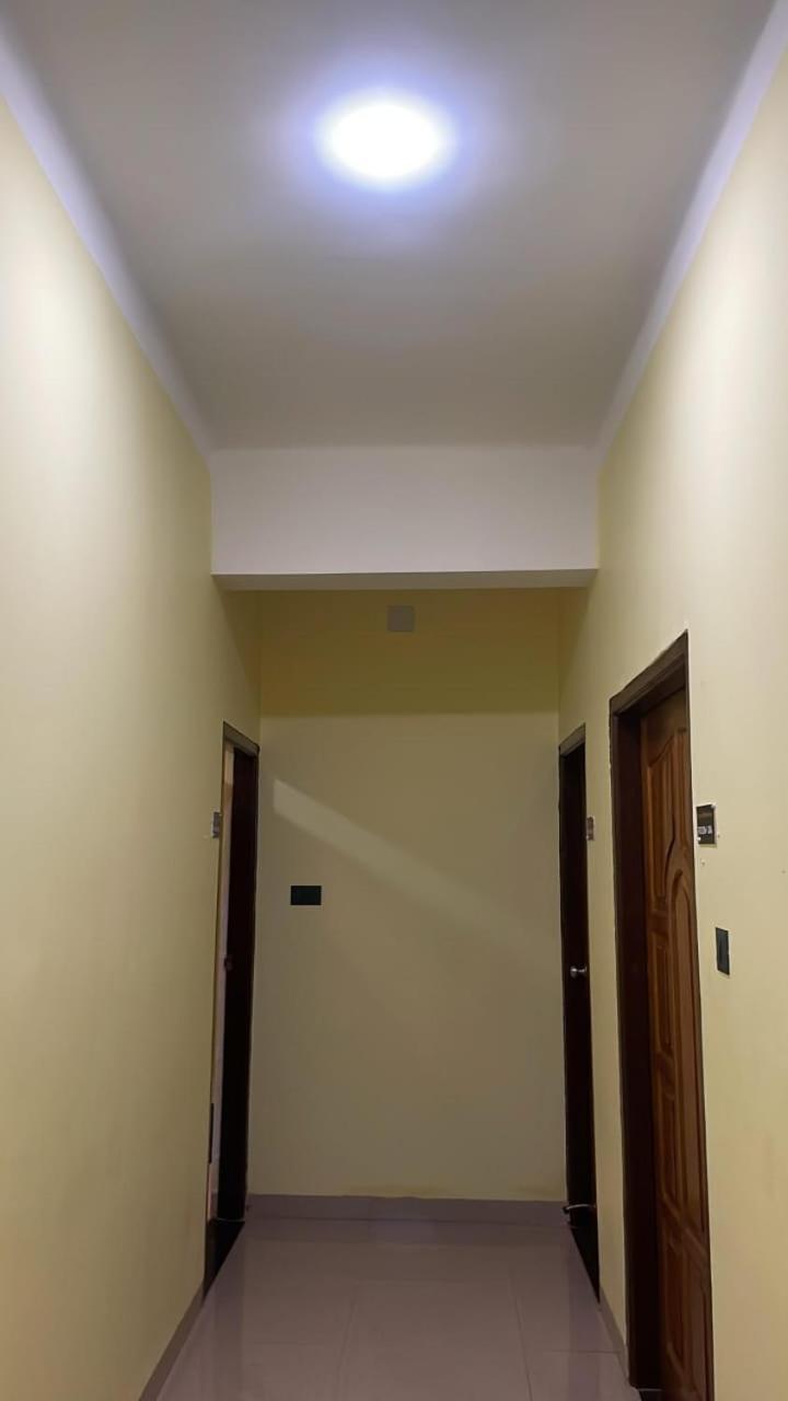 Emerald Euphoria The Luxury Stay Near Infocity Best Seller 布巴内什瓦尔 外观 照片